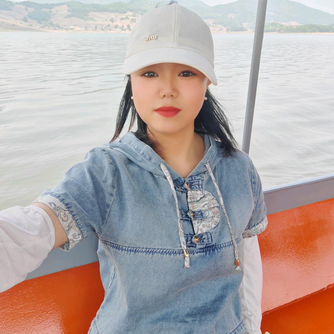 玲姐：烤肠，烤实蛋，剁椒大面筋