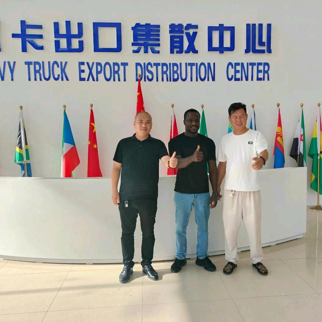 联中重卡杨胜忠