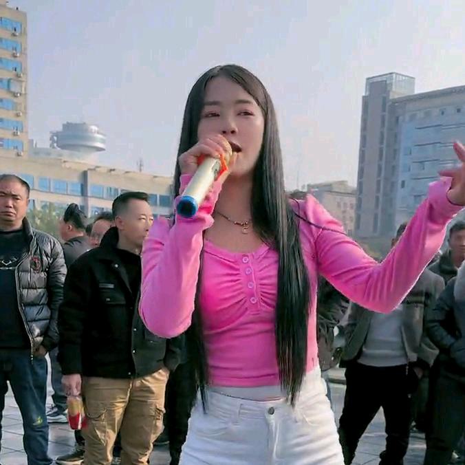 蒙妹怒火冲天一李雾→才知道吗？😂😌乛