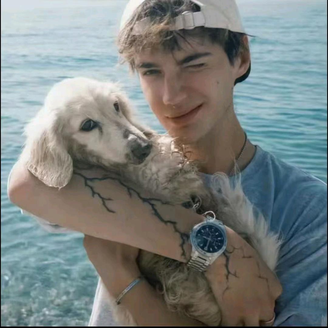 ☁