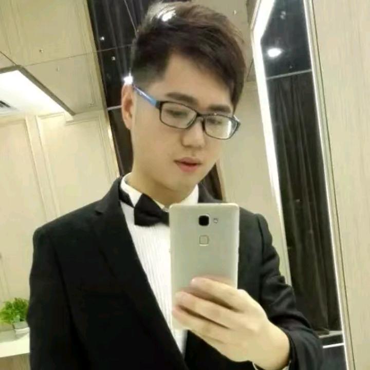 这个摄影师一定会瘦