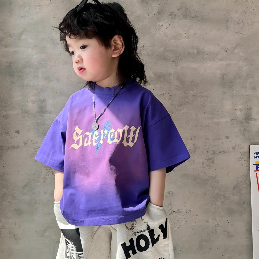 哈喽童装实体折扣店