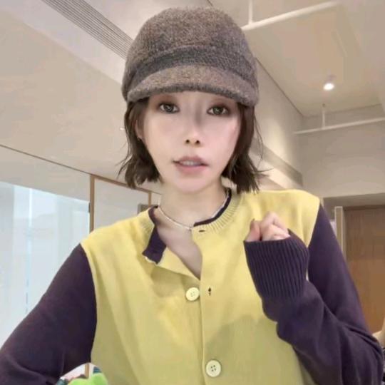 佟小白：女装穿搭视频分享橱窗