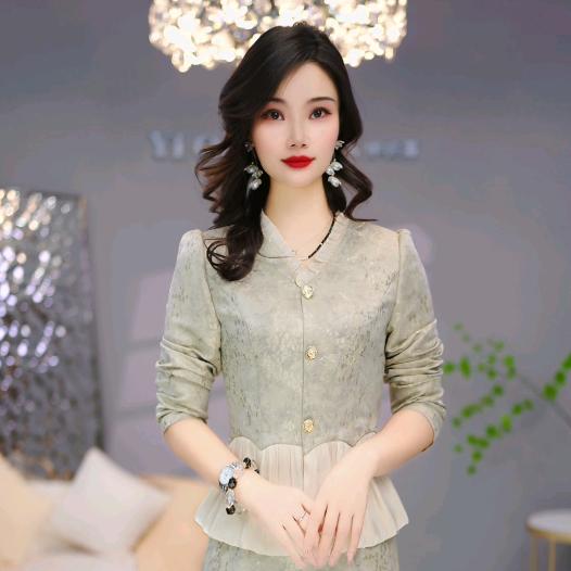 伊纤梦女装