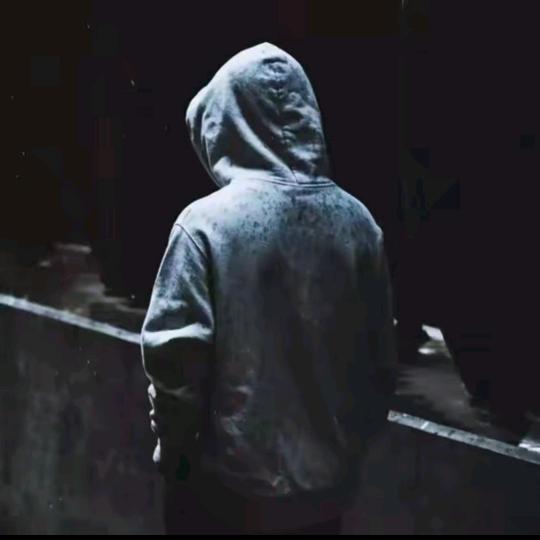 【风雨同舟】