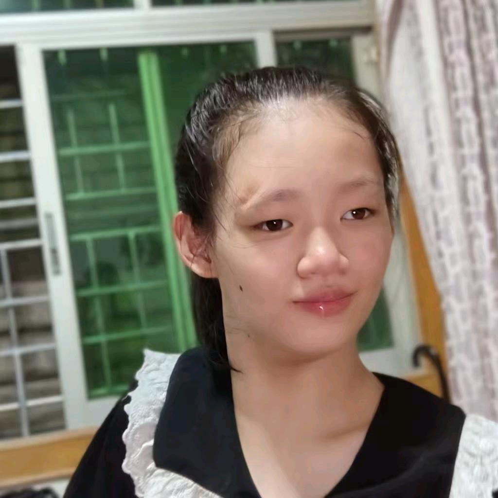 然然头像
