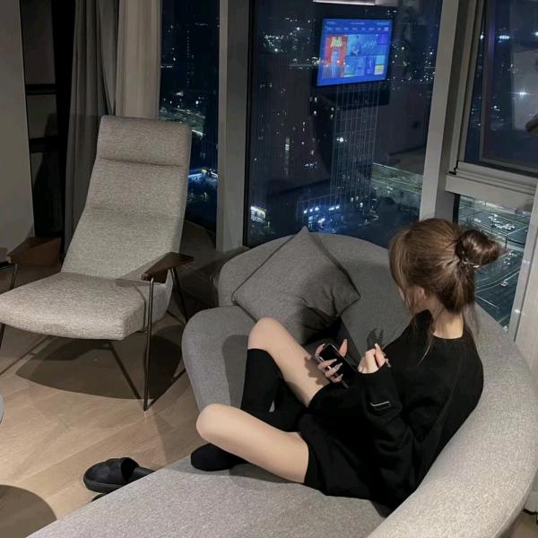 起初