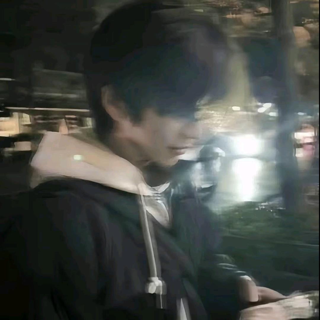 和晚风在等头像