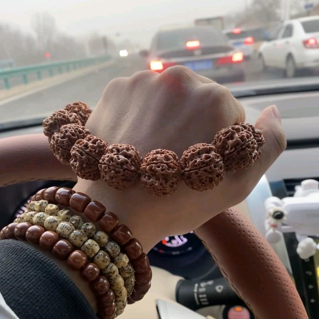 关你屁事 关我屁事