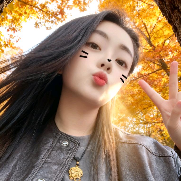 爱养多肉的小姐姐