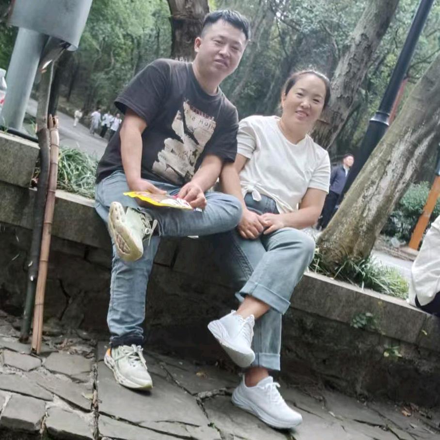 微笑💞向钱  ღ᭄💞