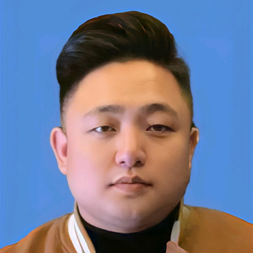莫（融资规划师）
