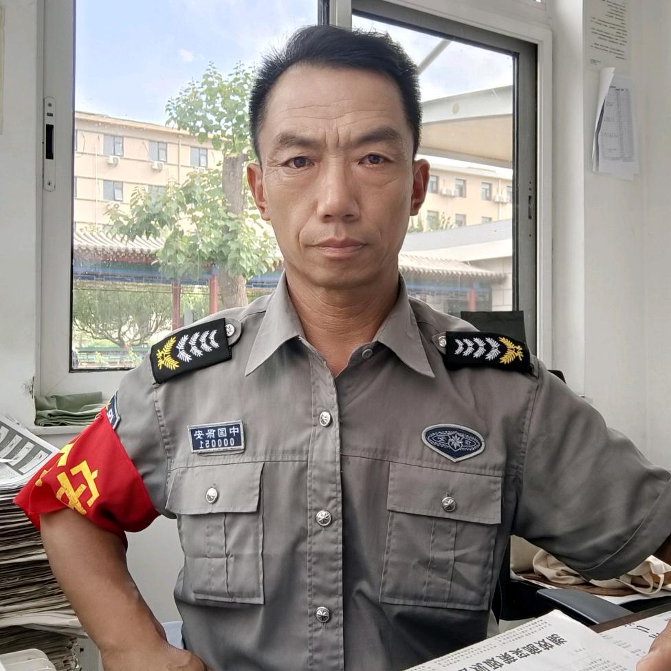 超级帅哥