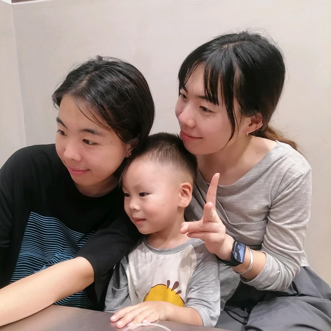 小艾同学