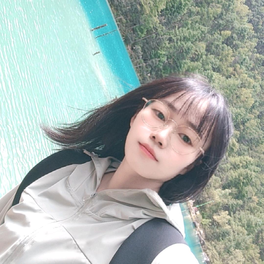 喵喵喵～(-）