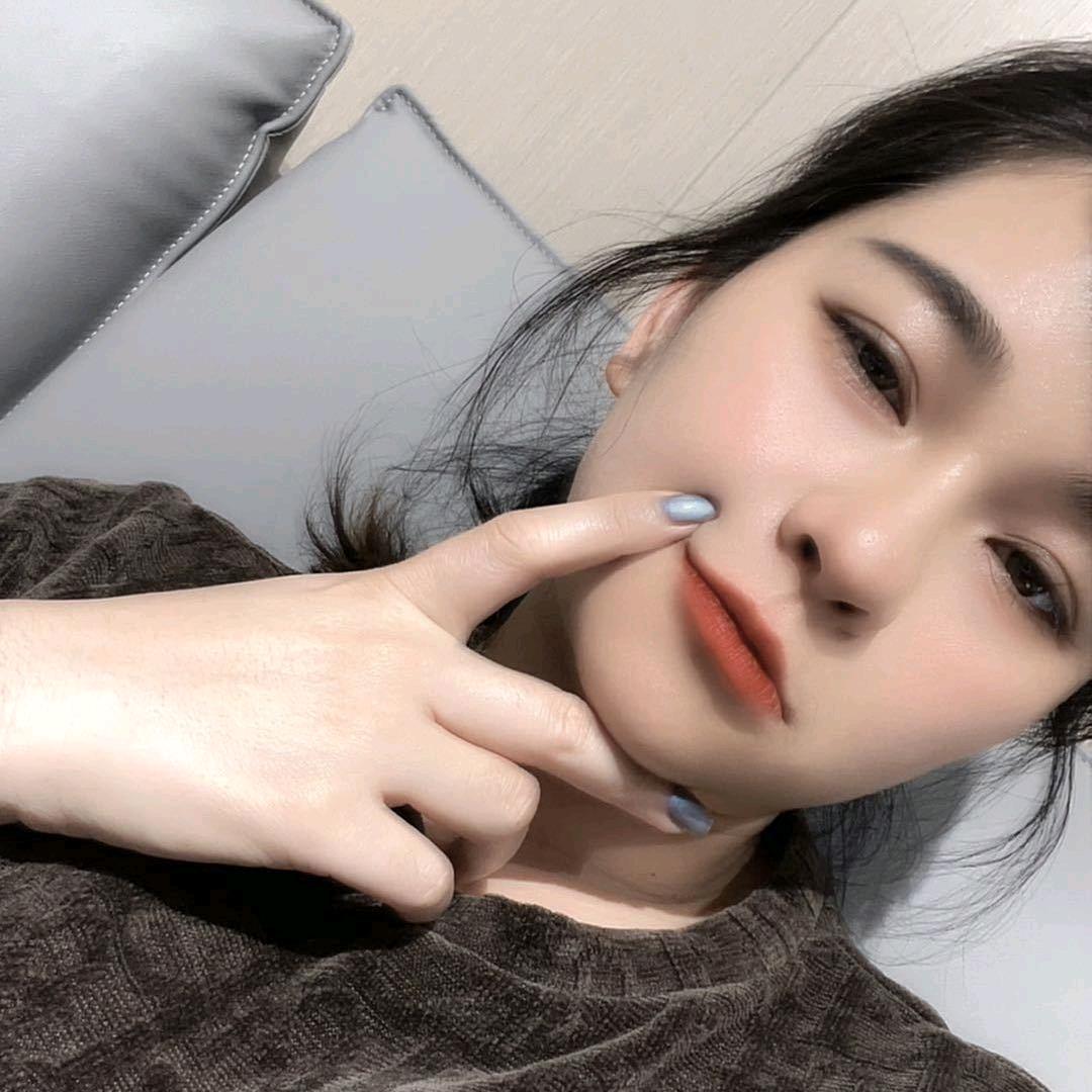 卖建材材料的小颖子