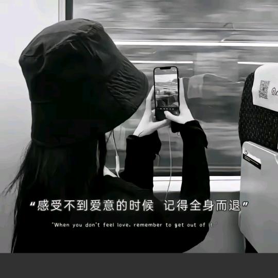 <㤀\亼>
