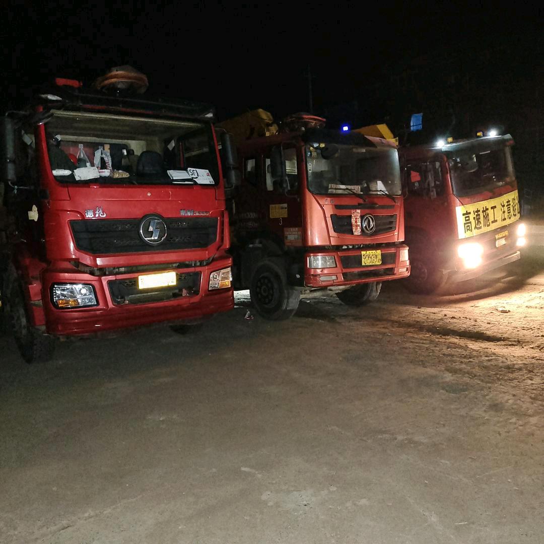 小龚随车吊出租，航宇箱房售租收