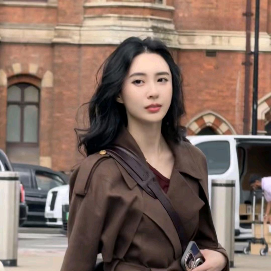 菠萝宝宝yuna（时尚穿搭）