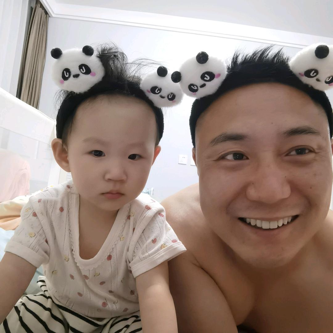 六一小朋友的粑粑、