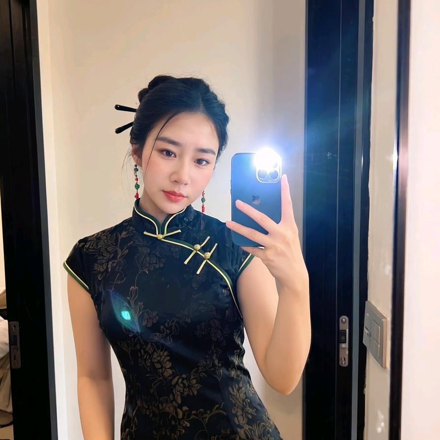 姑娘百毒不侵《商品在橱窗》