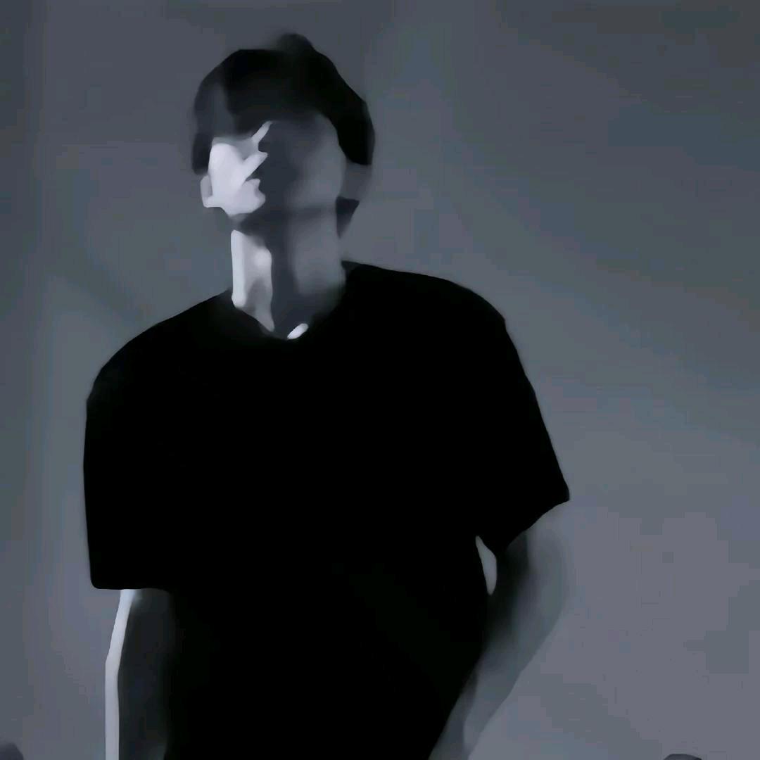 尘中天