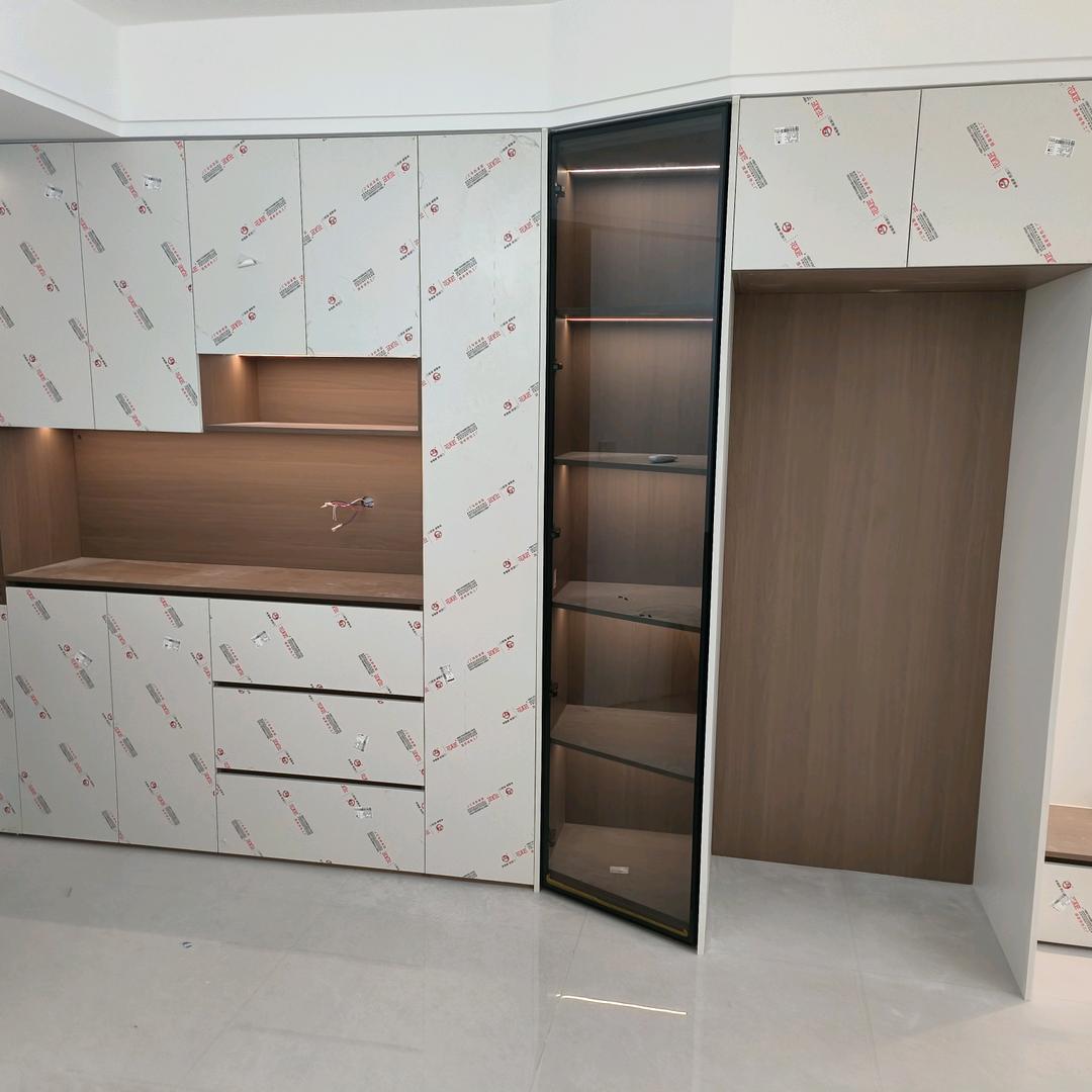 喝着啤酒唱情歌