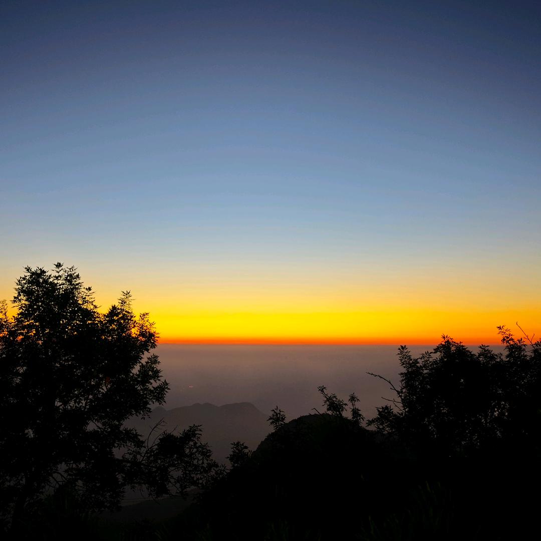 依旧长难句让脑子不聪明的人读完