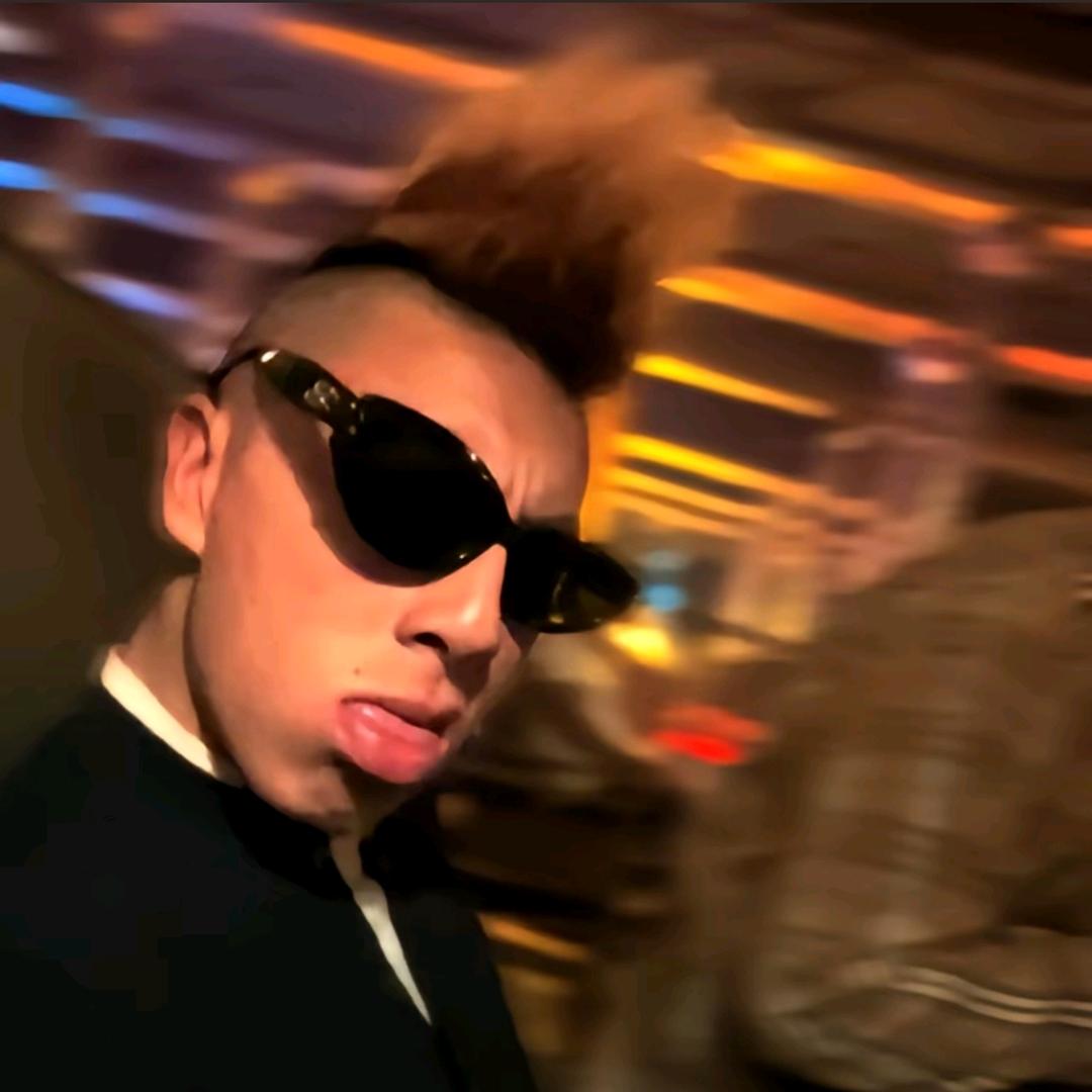 忧郁的小帅