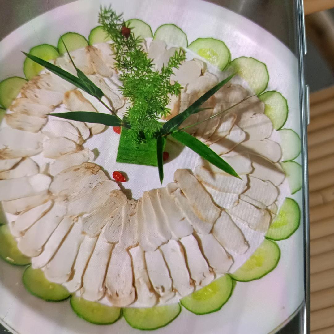 湖畔食府