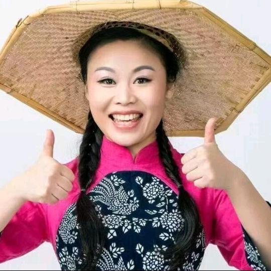 草帽姐二姐银兰