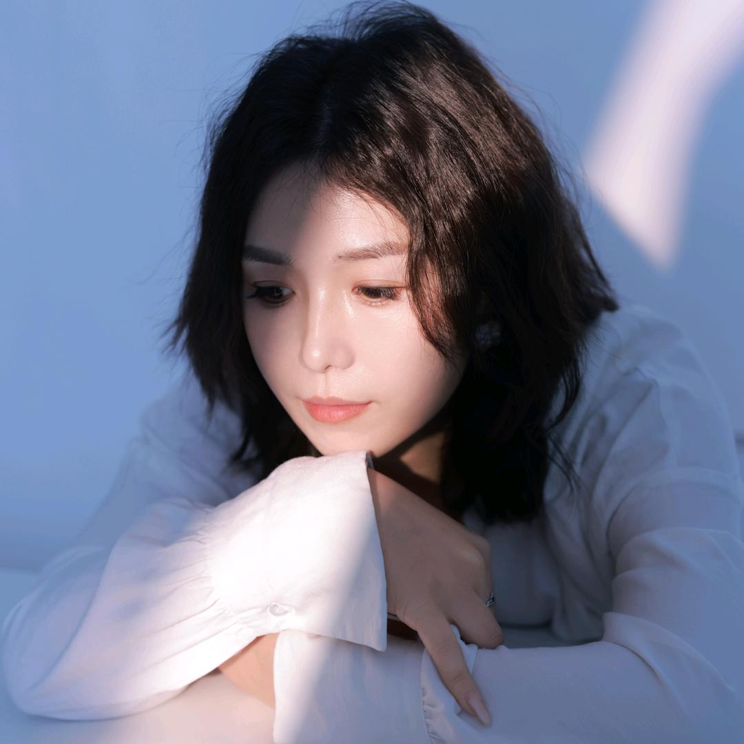 盛盈钢材鲍亚娜