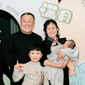 曼莉