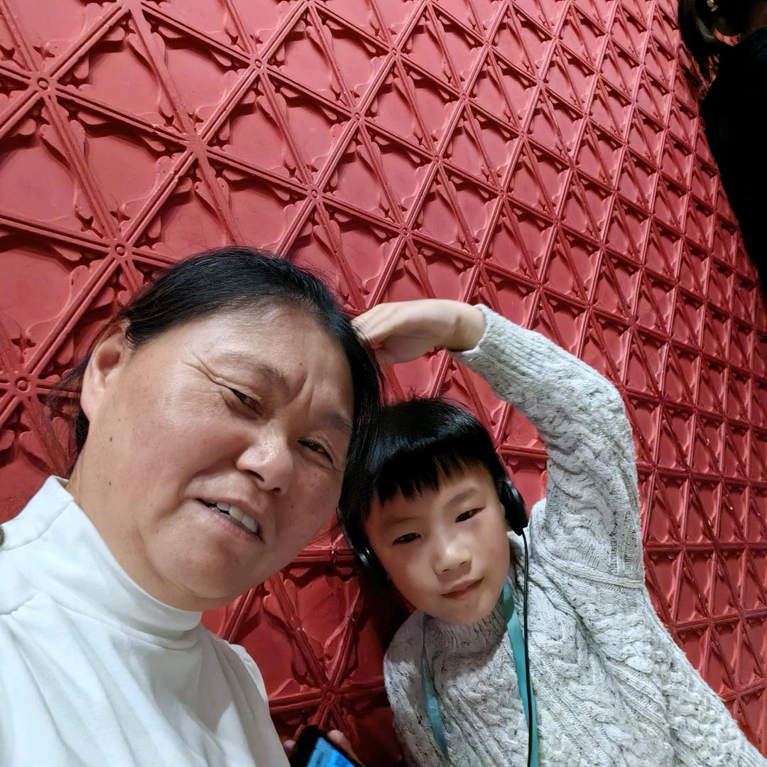亮亮外婆