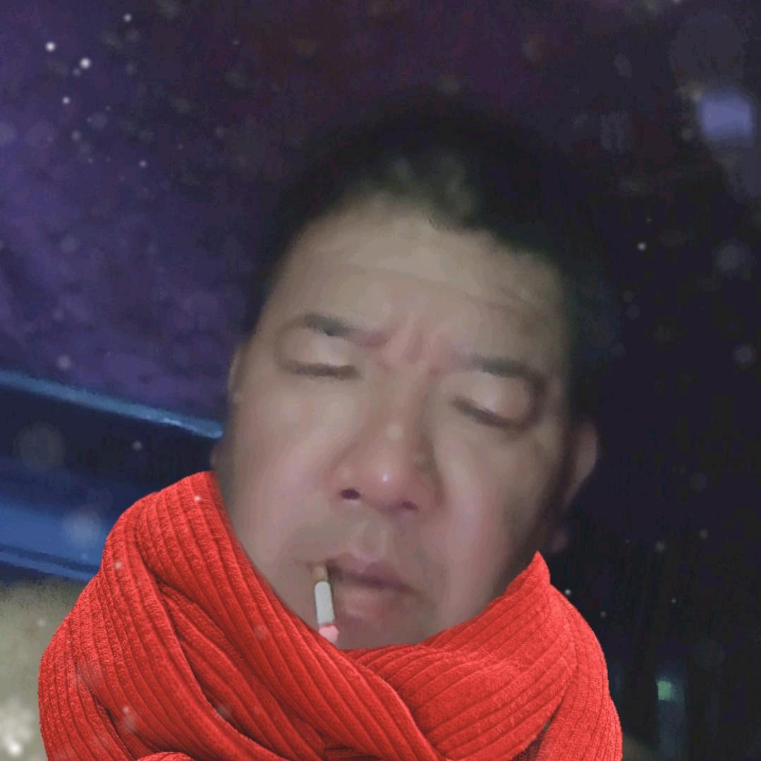 韩伟。