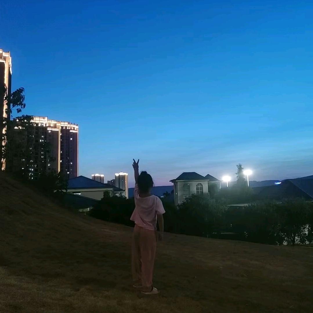 眼里藏星河