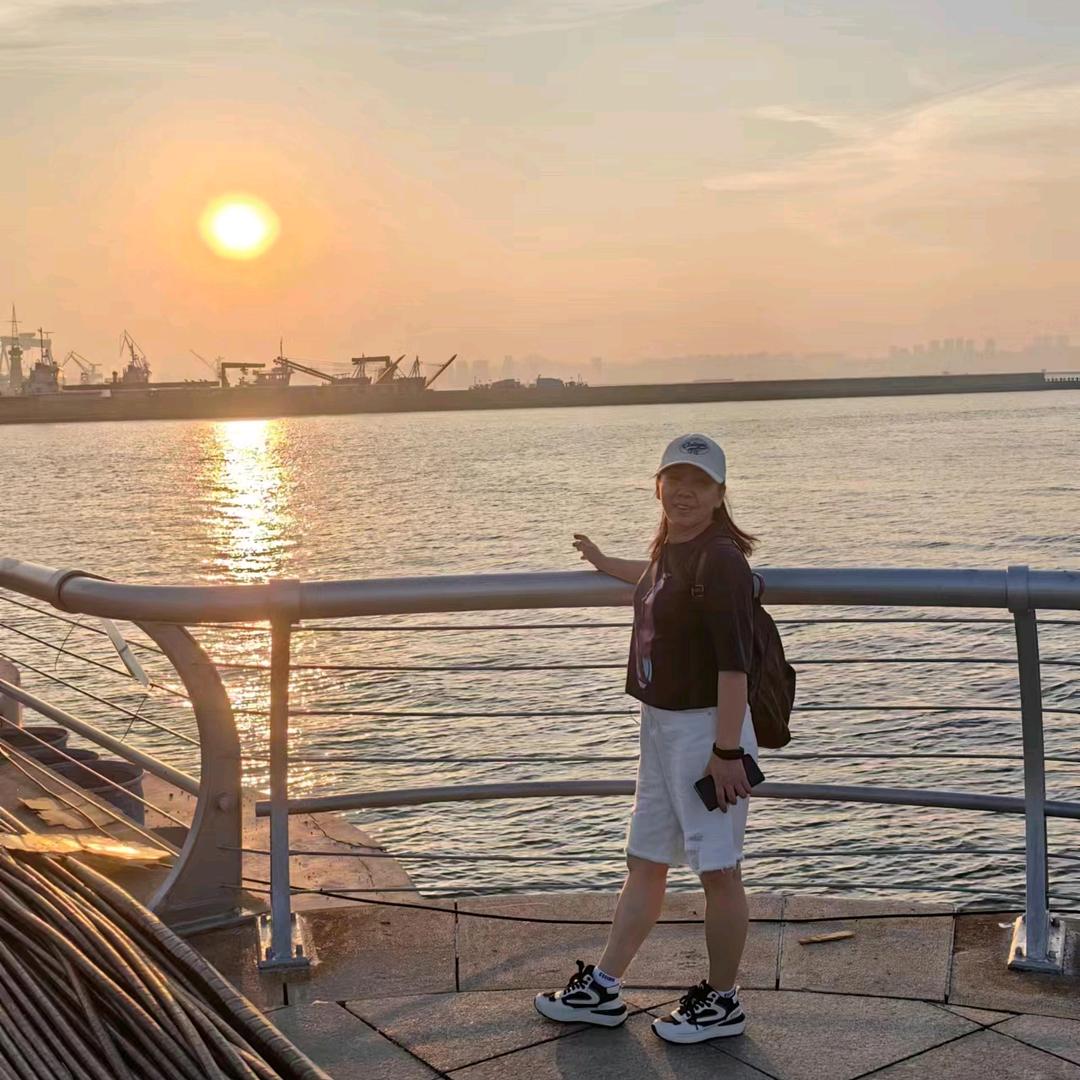 李小白（自由舞者）💃