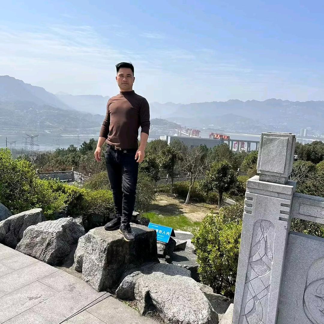 衢州洪师傅家具贴膜灶台.隔热膜.改色膜