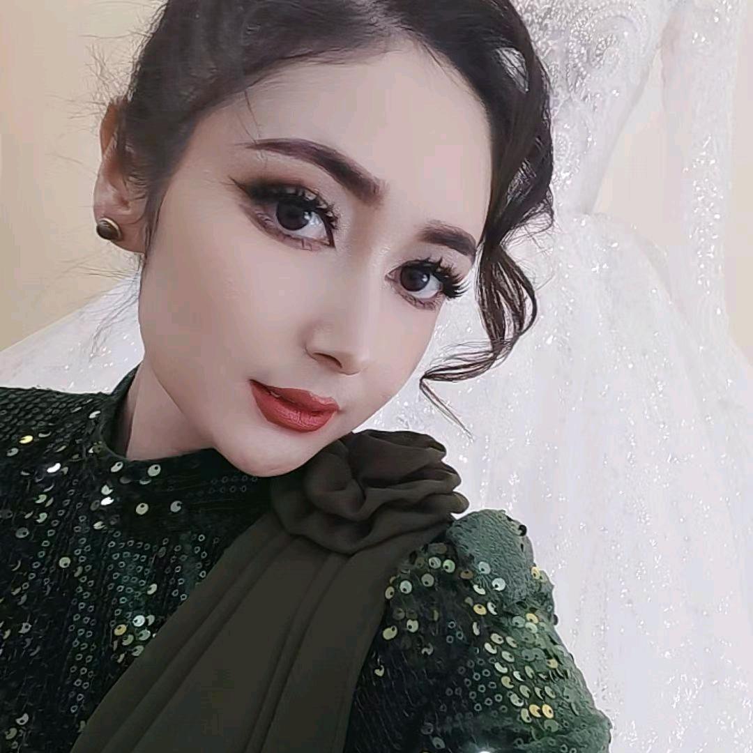 先巴扎镇LayLi鲜 花与礼品