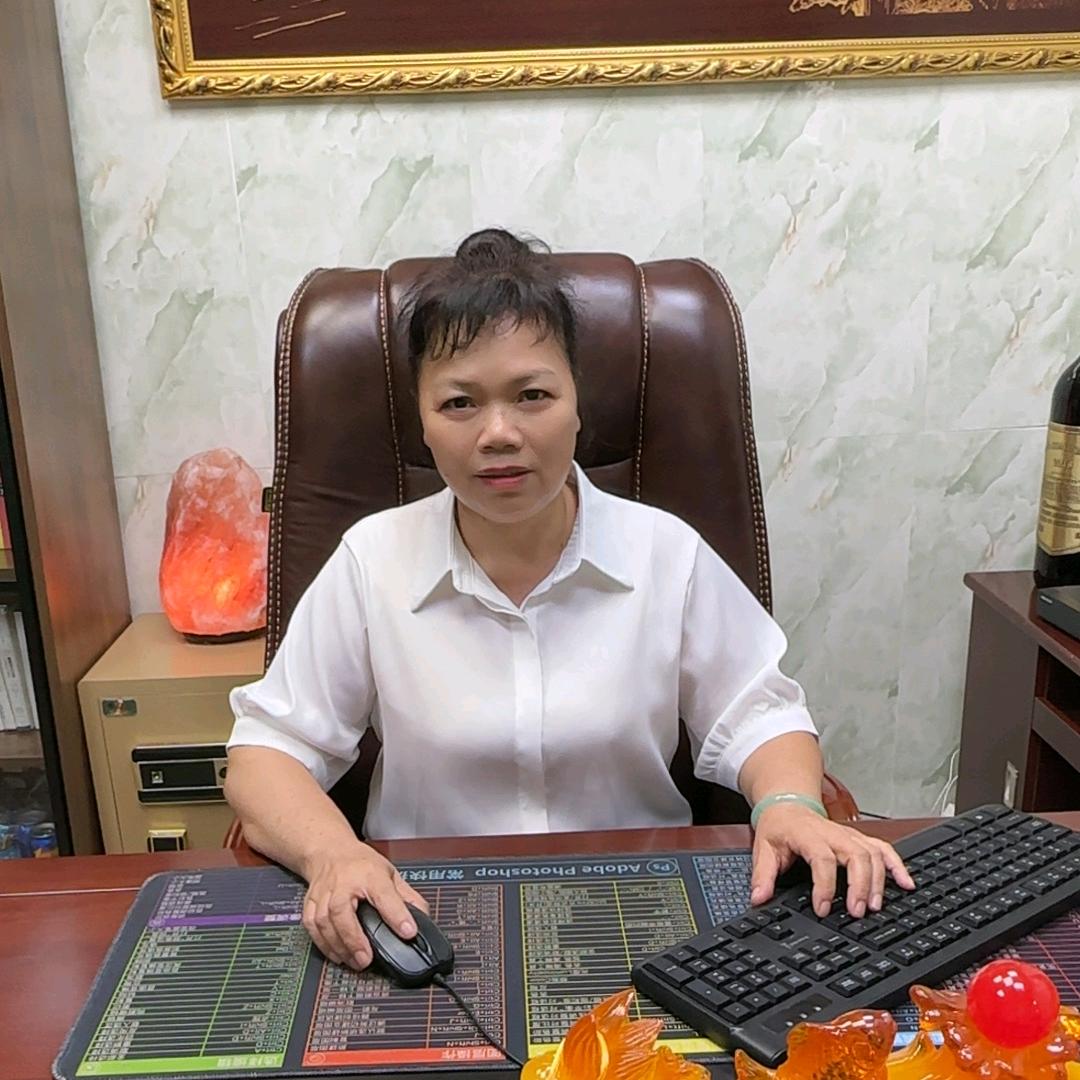 深圳英港家政梁老师
