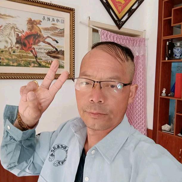 LIU，拼搏