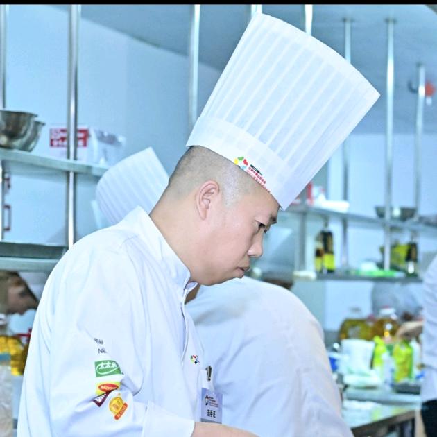 隆門餐饮   大卢哥