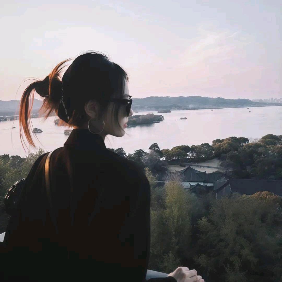 左耳