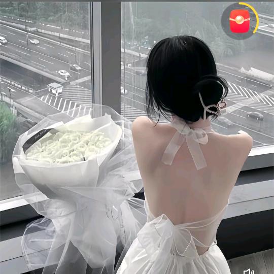 摇摇T.🕸️