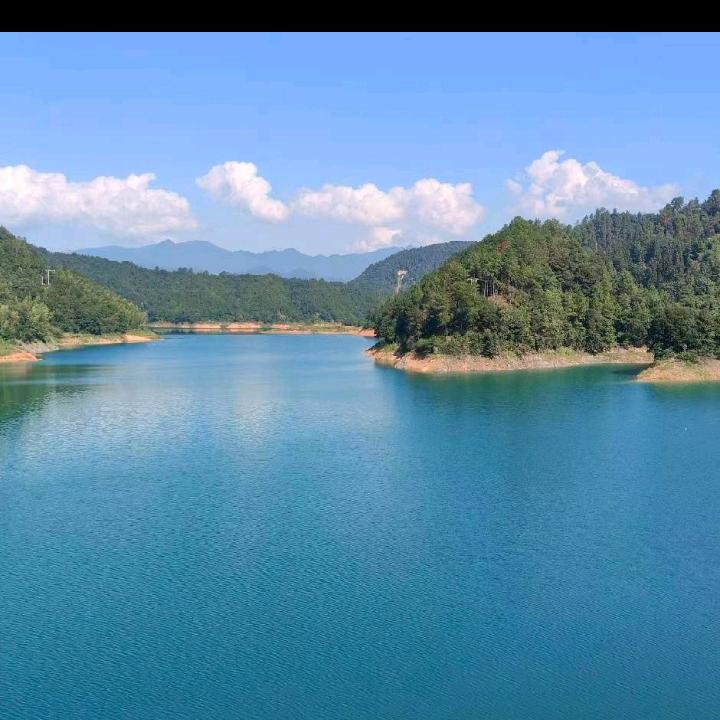 露露在农村