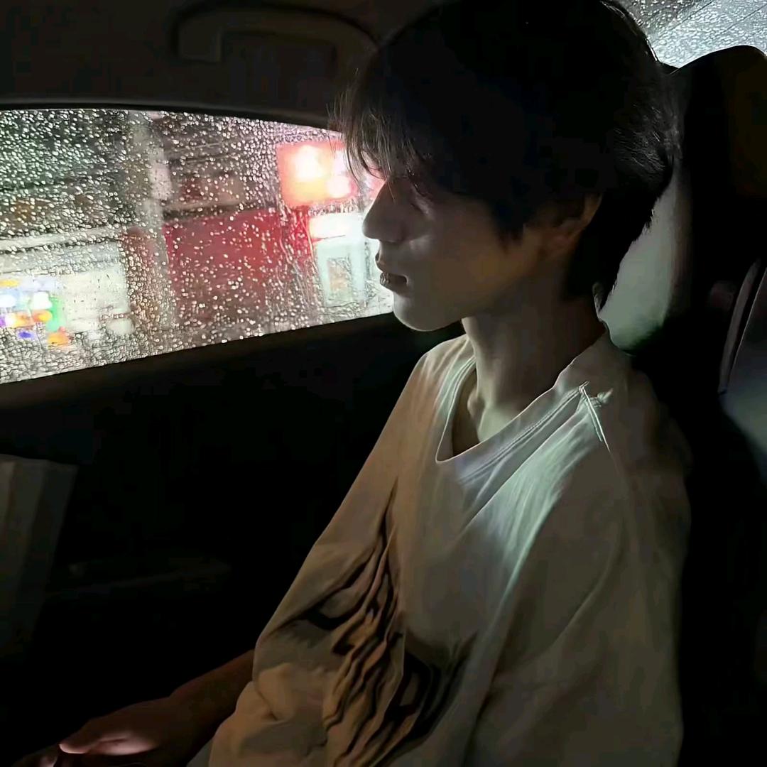 四