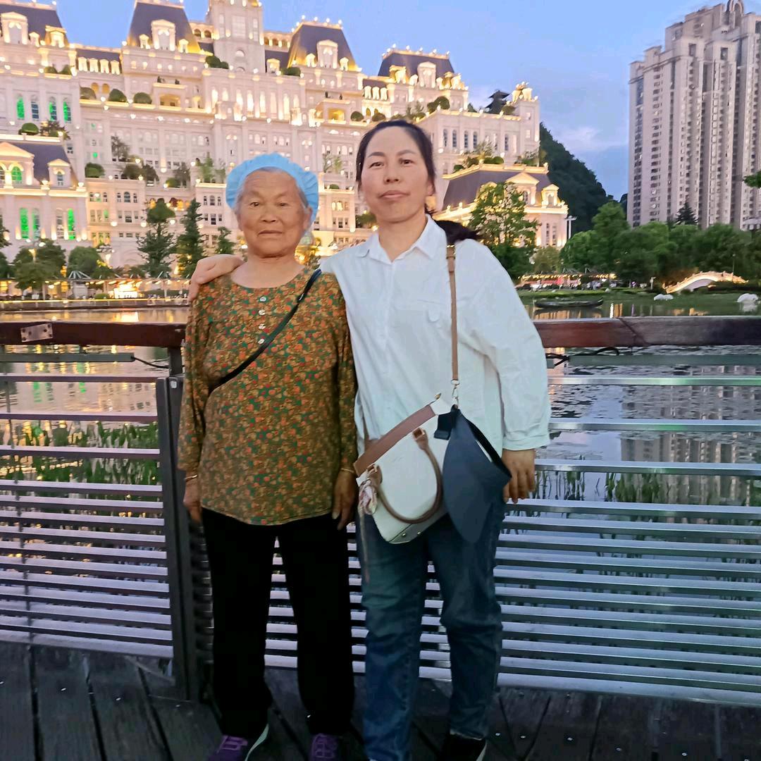 凯里开发区四季豆沙粑—龙姐