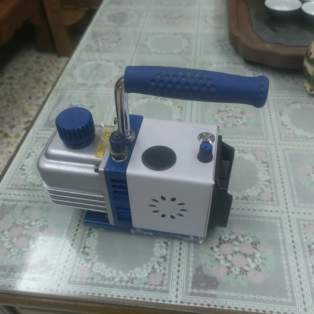 彬彬有立