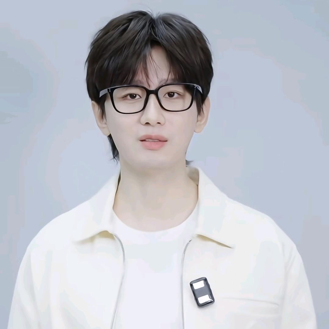 @傅诗淇的果果