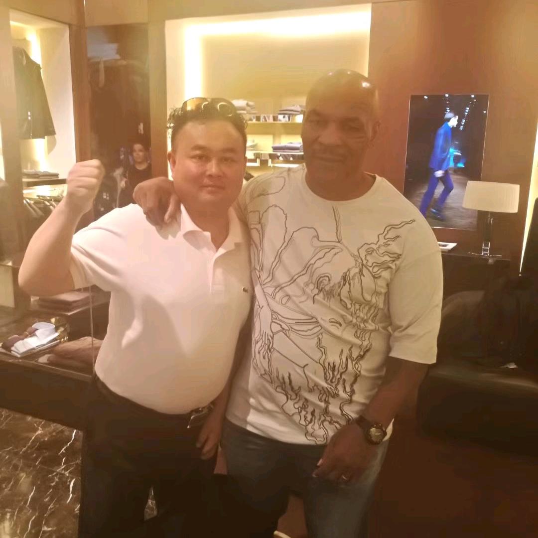 一枚金纽扣